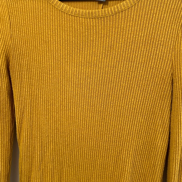 Ribbed mustard long sleeve tee - Picture 3 of 5